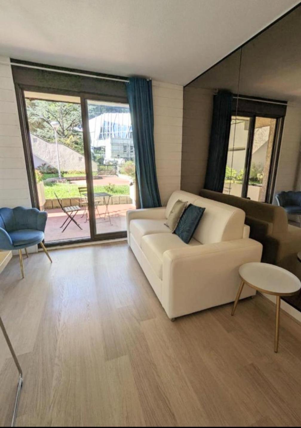 Studio Hyper Centre Bagneres-de-Luchon Экстерьер фото